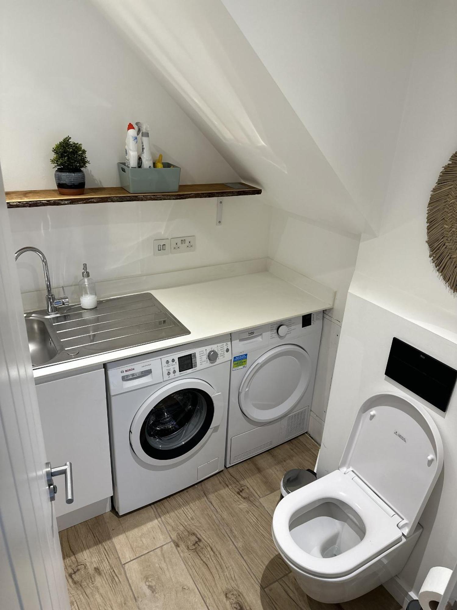 Ideal Bristol Getaway - 3 Bed Harbourside Home 部屋 写真